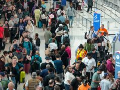 Consejos para coger tu vuelo mientras las líneas de la TSA amplían horario en los aeropuertos de EE.UU.
| Travel,Transportation,tsa,tsa-pre-check,airlines,aviation,government-shutdown Consejos para coger tu vuelo mientras las líneas de la TSA amplían horario en los aeropuertos de EE.UU.
| Travel,Transportation,tsa,tsa-pre-check,airlines,aviation,government-shutdown