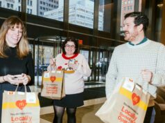 Experimento de precios de Big Mac: cambios en las tarifas de envío y seguimiento de los precios
| Economy,Discourse,Retail,dynamic-pricing,prices,surveillance-pricing,uber,uber-eats,mc-donalds,big-mac,hidden-fees,discourse,discourse-explainer,discourse-staff,freelance-photography,rebecca-zisser Experimento de precios de Big Mac: cambios en las tarifas de envío y seguimiento de los precios
| Economy,Discourse,Retail,dynamic-pricing,prices,surveillance-pricing,uber,uber-eats,mc-donalds,big-mac,hidden-fees,discourse,discourse-explainer,discourse-staff,freelance-photography,rebecca-zisser