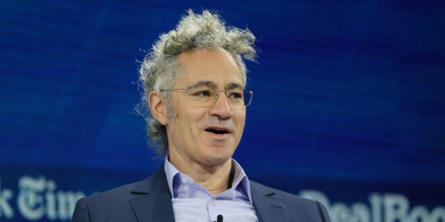 Alex Karp de Palantir vinculado a la compra de una mansión en Miami por valor de 49 millones de dólares

 | Tech,Real Estate,miami,palantir,alex-karp,billionaire,florida,relocation,peter-thiel,sergey-brin,mark-zuckerberg,exclusive,luxury-real-estate,wealth-tax,real-estate