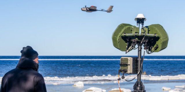 Estados Unidos y la OTAN combinan defensas para combatir drones en la frontera rusa

 | Military & Defense,defense,nato,counter-drone,drone,warfare-big-bet