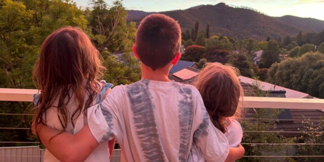 Los niños pasaron de una escuela pequeña a una escuela de la gran ciudad; Salió sorprendentemente bien

 | Parenting,Real Estate,freelancer-le,moving,schools,school,schooling,personal-essay,essay