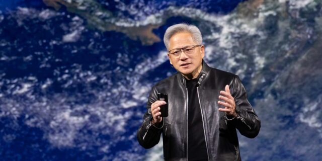 Jensen Huang de Nvidia muestra tokens como estrategia de reclutamiento

 | Tech,compensation,tech-jobs,jensen-huang,tokens,careers,nvidia,ai