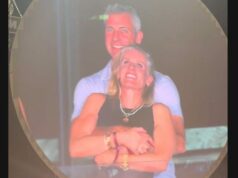 Video ‘Kiss Cam’ de Coldplay: Gerente de Recursos Humanos dice que no puede encontrar trabajo
| Careers,coldplay,kiss-cam,oprah-winfrey,astronomer Video 'Kiss Cam' de Coldplay: Gerente de Recursos Humanos dice que no puede encontrar trabajo
| Careers,coldplay,kiss-cam,oprah-winfrey,astronomer