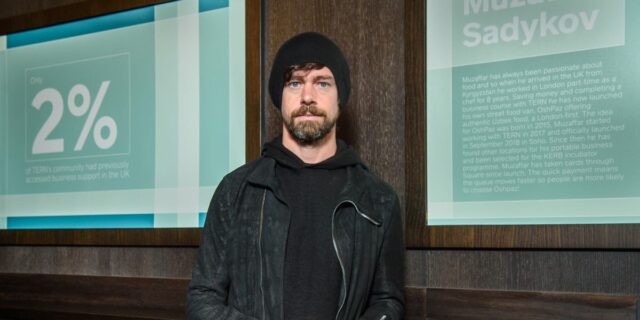 Block recontrata a un pequeño número de trabajadores después de los recortes de empleo, dicen los empleados

 | Tech,Careers,block,jack-dorsey,layoffs,rehiring,hiring,ai