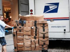 Amazon dice que USPS puso fin a las negociaciones en el ‘último momento’
| Tech,Transportation,amazon-usps,logistics,e-commerce,postal-service,business Amazon dice que USPS puso fin a las negociaciones en el 'último momento'
| Tech,Transportation,amazon-usps,logistics,e-commerce,postal-service,business