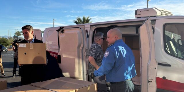 Los casinos dan comida a los agentes de la TSA en Las Vegas para reducir las colas

 | Travel,Transportation,tsa,aviation,airports,mgm,las-vegas