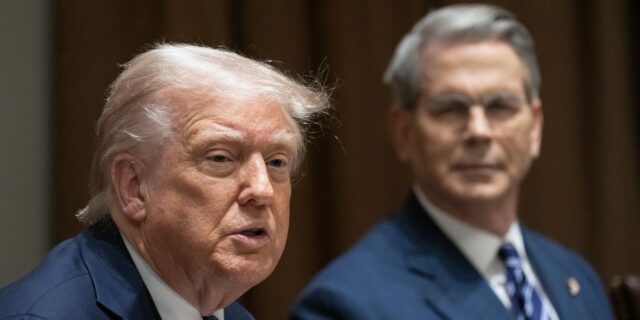 ¿Qué sigue para millones de prestatarios de préstamos estudiantiles que recurren al Tesoro?

 | Economy,student-debt,student-loans,treasury-department