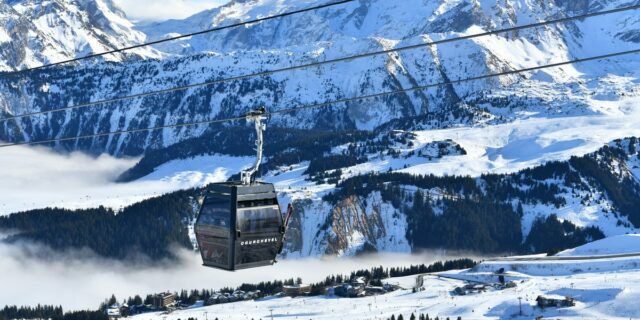 Los viajeros adinerados gastan mucho para cazar nieve y disfrutar de unas vacaciones de esquí de lujo

 | Travel,luxury-travel,ski