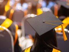 Los padres que solicitan préstamos estudiantiles se acercan a la fecha límite para el alivio de la deuda
| Economy,student-debt,student-loans Los padres que solicitan préstamos estudiantiles se acercan a la fecha límite para el alivio de la deuda
| Economy,student-debt,student-loans