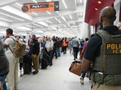 Lo que necesita saber sobre el despliegue de agentes de ICE por parte de Trump en aeropuertos de EE. UU.
| Travel,Transportation,tsa,ice,airports,airlines,government-shutdown Lo que necesita saber sobre el despliegue de agentes de ICE por parte de Trump en aeropuertos de EE. UU.
| Travel,Transportation,tsa,ice,airports,airlines,government-shutdown