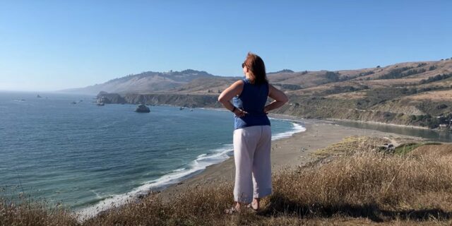 Mujer de mediana edad encuentra propósito y esperanza a través Mujer de mediana edad encuentra propósito y esperanza a través de viajes creativos de vacaciones
| Parenting,Travel,Health,essay,parenting-freelancer,aging,empty-nest,travel,superagers,midlife,housesitting,pet-sitting