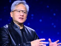 Jensen Huang de Nvidia insta a los trabajadores manuales a adoptar la IA
| Tech,nvidia,jensen-huang,ai,artificial-intelligence,jobs,work,changing-workplace-big-bet Jensen Huang de Nvidia insta a los trabajadores manuales a adoptar la IA
| Tech,nvidia,jensen-huang,ai,artificial-intelligence,jobs,work,changing-workplace-big-bet