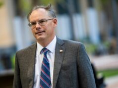 Epic Games despide a 1.000 personas. Su director ejecutivo dice que la IA no tiene la culpa.
| Careers,layoffs,epic-games,fortnite,video-games,ai,changing-workplace-big-bet Epic Games despide a 1.000 personas. Su director ejecutivo dice que la IA no tiene la culpa.
| Careers,layoffs,epic-games,fortnite,video-games,ai,changing-workplace-big-bet