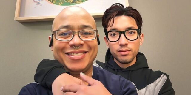 Filmamos su relación con la IA durante un año | Filmamos su relación con la IA durante un año
| AI,Tech,video,replika,relationship,ai,ai-girlfriend,ai-companion,love