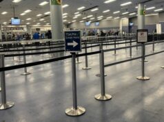 Por qué a los principales aeropuertos les falta hasta el 40% de los trabajadores de la TSA
| Travel,economy,tsa,federal-workers,government-shutdown Por qué a los principales aeropuertos les falta hasta el 40% de los trabajadores de la TSA
| Travel,economy,tsa,federal-workers,government-shutdown