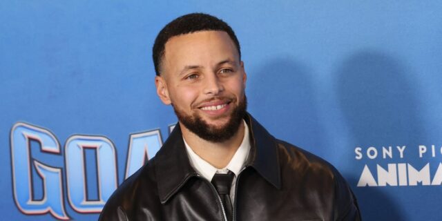 Stephen Curry dice que una regla sobre cuándo 'renunciar' mantiene fuerte su matrimonio

 | Health,Sports,Entertainment,relationships,marriage,stephen-curry,ayesha-curry