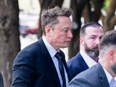 X de Elon Musk obtiene una demanda contra anunciantes desestimada por el tribunal
| Media,x,elon-musk,digital-advertising,marketing,brand-safety,limited-synd X de Elon Musk obtiene una demanda contra anunciantes desestimada por el tribunal
| Media,x,elon-musk,digital-advertising,marketing,brand-safety,limited-synd