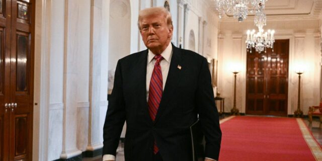 La firma de Trump aparecerá en la moneda estadounidense

 | Economy,Politics,trump,donald-trump,treasury