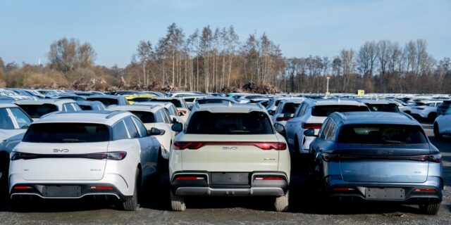 El impulso global de BYD se acelera a medida que el gas caro sacude la demanda de vehículos eléctricos

 | Transportation,Economy,byd,evs,china,oil,gas