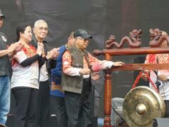 Los recuerdos de Puan Maharani del difunto Try Sutrisno
| Los recuerdos de Puan Maharani del difunto Try Sutrisno
|