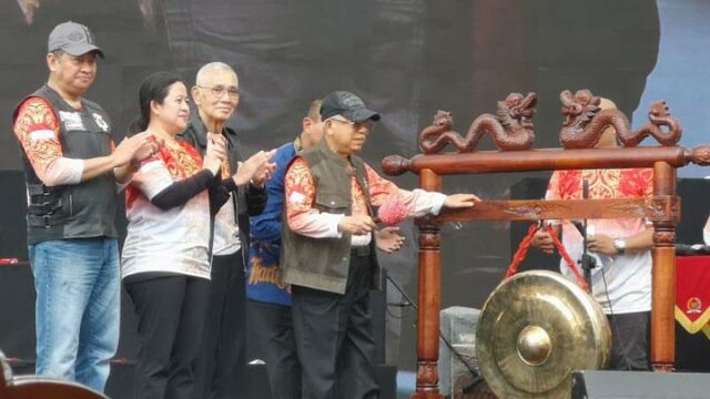 Los recuerdos de Puan Maharani del difunto Try Sutrisno | Los recuerdos de Puan Maharani del difunto Try Sutrisno
|