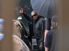 ¿“Sin baños”? Se desarrolla una demanda civil por trabajos de renovación en Los Ángeles por la desmantelada casa de playa de Kanye West en Malibú
| ¿“Sin baños”? Se desarrolla una demanda civil por trabajos de renovación en Los Ángeles por la desmantelada casa de playa de Kanye West en Malibú
|