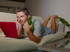 “Este tipo no tiene modales”: mi huésped de Airbnb me pidió que comprara tocino y cerveza. La factura de 30 dólares sigue impaga. ¿Insisto?
| “Este tipo no tiene modales”: mi huésped de Airbnb me pidió que comprara tocino y cerveza. La factura de 30 dólares sigue impaga. ¿Insisto?
|