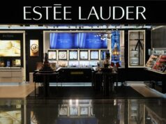 Estée Lauder dice que tiene un pretendiente. Eso todavía no ayuda a sus acciones.
| Estée Lauder dice que tiene un pretendiente. Eso todavía no ayuda a sus acciones.
|