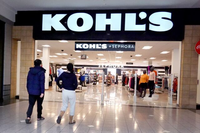 Las acciones de Kohl's se desploman a medida que las ventas continúan cayendo, frustrando las esperanzas de recuperación

 | 