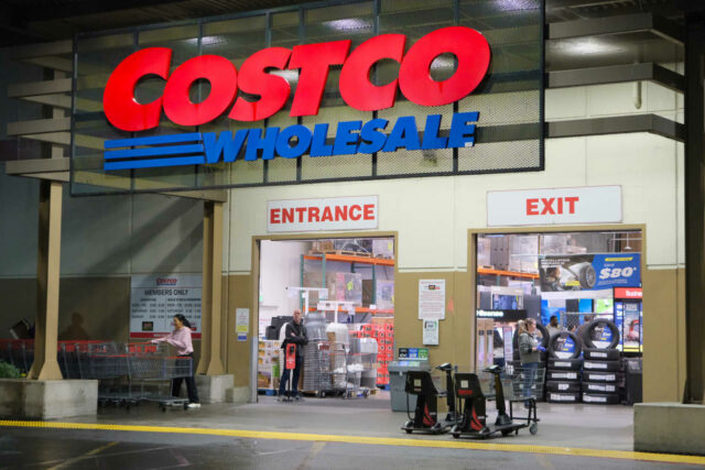 El gráfico de acciones de Costco muestra una 'cruz dorada' alcista justo antes de la publicación de resultados

 | 
