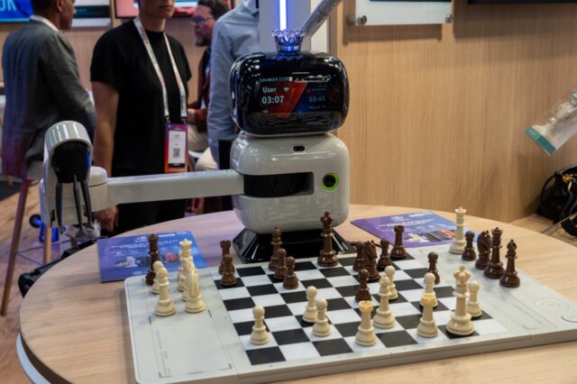 El “decano de la valoración” arroja un jarro de agua fría sobre el escenario apocalíptico de Citrini AI

 | 