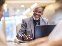 Los trabajadores mayores están dispuestos a cambiar de trabajo, y eso es bueno para sus perspectivas de jubilación
| Los trabajadores mayores están dispuestos a cambiar de trabajo, y eso es bueno para sus perspectivas de jubilación
|