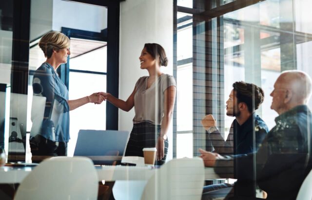 Estos tres sectores de crecimiento ayudan a las personas a Estos tres sectores de crecimiento ayudan a las personas a prosperar, y los inversores a largo plazo están comprando
|