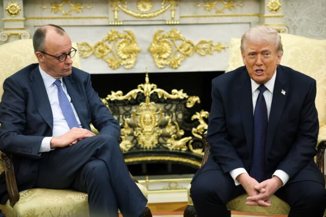 Trump dice que cuando termine con Irán, los precios del Trump dice que cuando termine con Irán, los precios del petróleo caerán más que antes
|