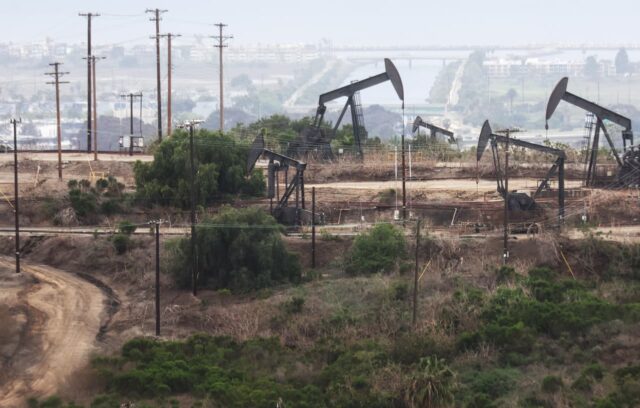 Los precios del petróleo Brent recuperan pérdidas y alcanzan nuevamente los $100 después de horas

 | 