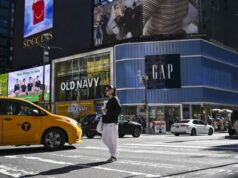 Esta marca de Gap sigue teniendo un rendimiento inferior y haciendo caer las acciones del minorista
| Esta marca de Gap sigue teniendo un rendimiento inferior y haciendo caer las acciones del minorista
|