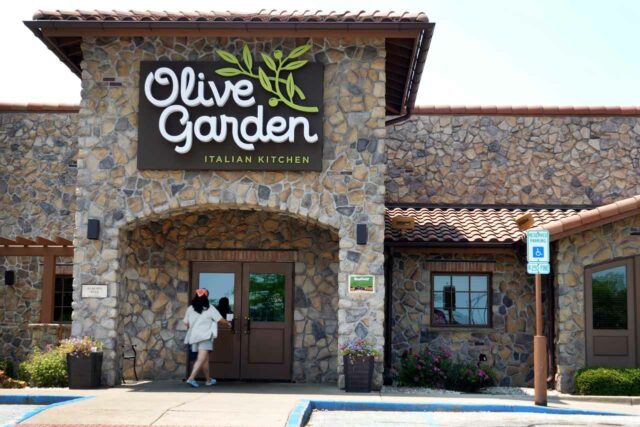 El aumento de los precios de la gasolina podría afectar las ventas de Olive Garden, pero no de la forma esperada

 | 