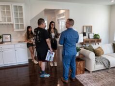 Las tasas hipotecarias suben por encima del 6%, lo que plantea preguntas difíciles para compradores y vendedores
| Las tasas hipotecarias suben por encima del 6%, lo que plantea preguntas difíciles para compradores y vendedores
|