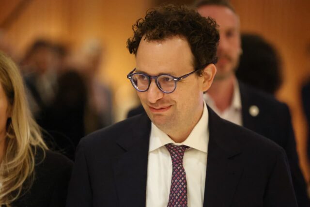 Anthropic "no tiene más remedio" que luchar contra la designación de "riesgo de cadena de suministro" del Pentágono en los tribunales, dice su director ejecutivo

 | 