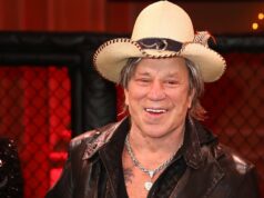 Mickey Rourke acusa ‘graves problemas’ con la propiedad de Los Ángeles de la que fue desalojado
| Mickey Rourke acusa 'graves problemas' con la propiedad de Los Ángeles de la que fue desalojado
|