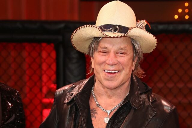 Mickey Rourke acusa 'graves problemas' con la propiedad de Los Mickey Rourke acusa 'graves problemas' con la propiedad de Los Ángeles de la que fue desalojado
|