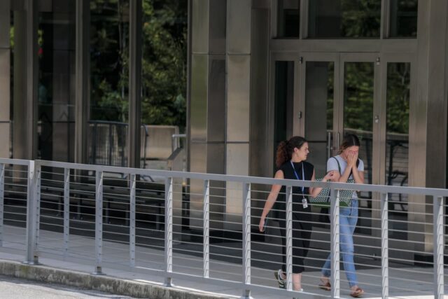 ¿Está realmente la economía perdiendo empleos? El bajo número de solicitudes de desempleo dice que no.

 | 