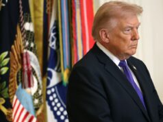 Trump deja la puerta abierta a una prolongada campaña estadounidense contra Irán
| Trump deja la puerta abierta a una prolongada campaña estadounidense contra Irán
|