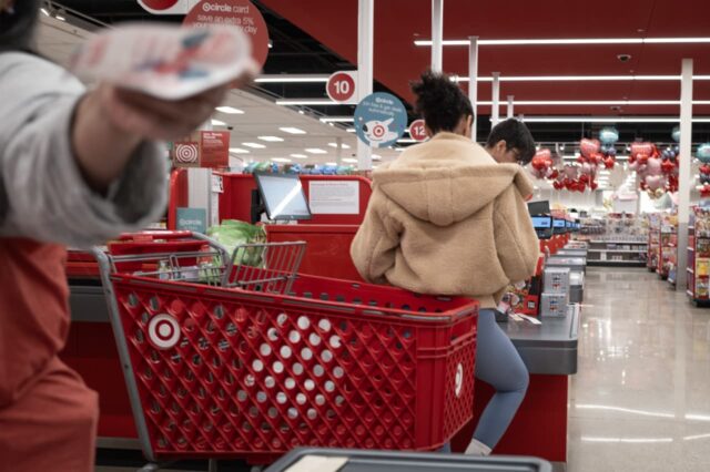 ¿Se ha recuperado el sector minorista? Lo sabremos esta semana gracias a las ganancias de Target, Costco, Best Buy y otros.

 | 