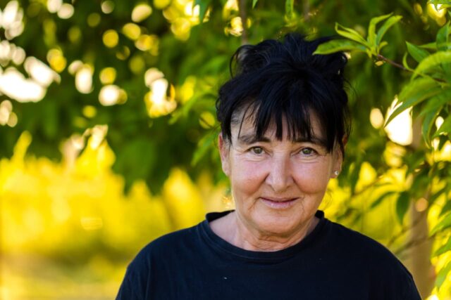 “No tengo casa propia”: tengo 62 años, estoy desempleado y tengo $1,5 millones ahorrados. ¿Puedo permitirme divorciarme de mi marido?

 | 