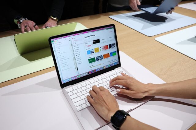 El nuevo MacBook Neo de Apple de 599 dólares toma prestado un chip de iPhone para ganar cuota de mercado en portátiles económicos

 | 