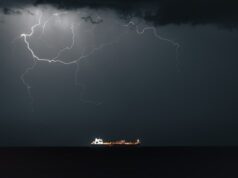 Irán prueba una estrategia “selectiva” en el Estrecho de Ormuz que podría provocar un nuevo shock a los mercados petroleros
| Irán prueba una estrategia “selectiva” en el Estrecho de Ormuz que podría provocar un nuevo shock a los mercados petroleros
|