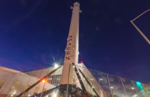 SpaceX sucumbe a la gravedad mientras las acciones caen brevemente por debajo de su precio de debut en Nasdaq
| Es posible que SpaceX pronto solicite una oferta pública inicial (IPO). Por qué EchoStar y otras acciones espaciales están subiendo.
|
