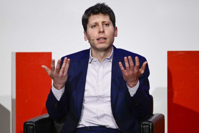 Ante la reacción violenta, Sam Altman de OpenAI dice que cometió un error "descuidado" en el acuerdo con el Pentágono

 | 