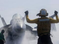 Por qué las acciones de defensa son los nuevos refugios seguros del mercado y este ETF es puro juego
| Por qué las acciones de defensa son los nuevos refugios seguros del mercado y este ETF es puro juego
|